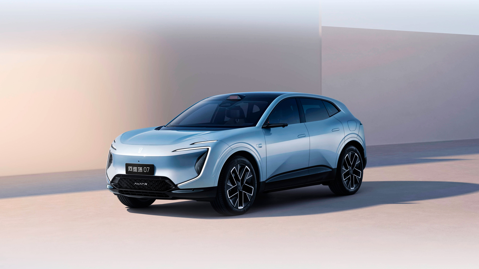 Гибридный автомобиль Avatr 07 PHEV